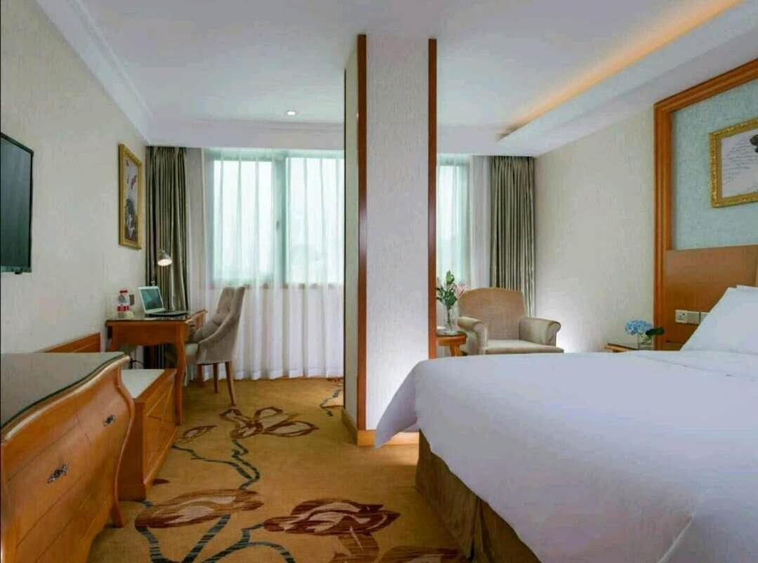 צ'ו'נגו'או Vienna Hotel מראה חיצוני תמונה