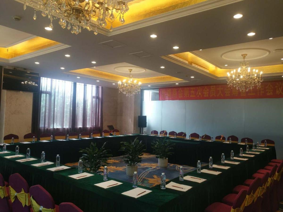צ'ו'נגו'או Vienna Hotel מראה חיצוני תמונה